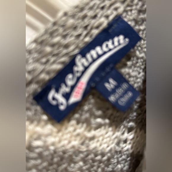 Freshman Brand Hip length sweater - Picture 3 of 3